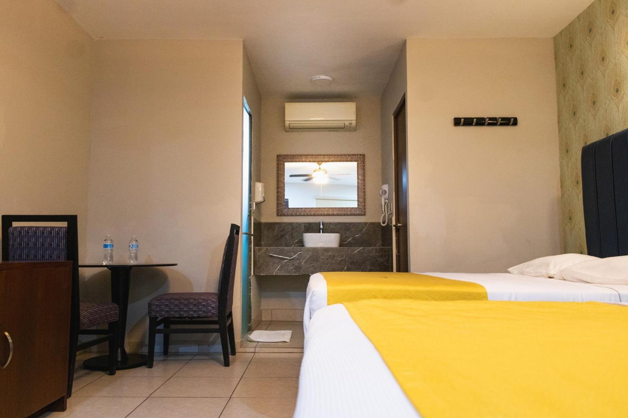 Hotel Maioris El Diez Culiacan Culiacán Exterior foto